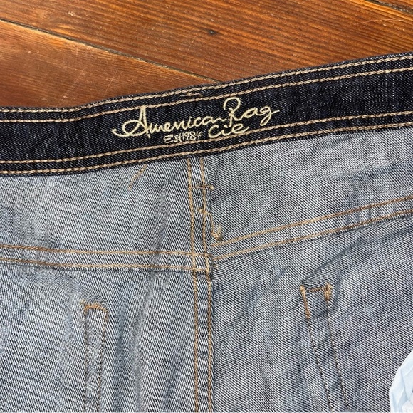 American Rag Dark Blue Jean Shorts - Picture 7 of 7